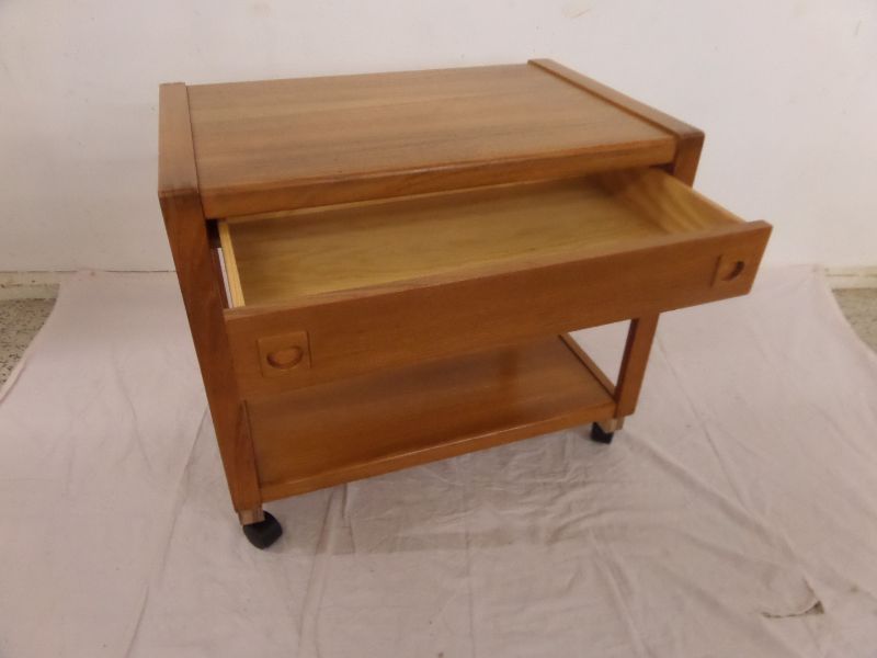 TISCH BEISTELLTISCH mit Schublade auf Rollen HOLZ TEAK 60ER JAHRE 