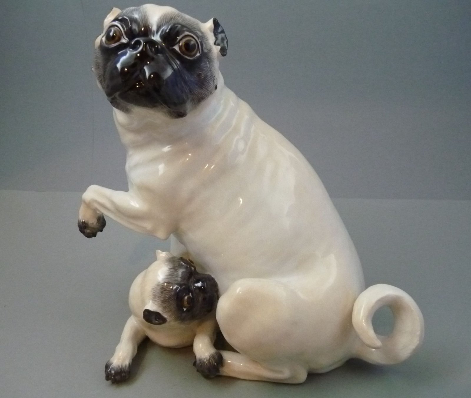 großer Mops mit Welpe Meissen Figur 78577 Hund selten TOP 1.Wahl H.22cm 1,6 kg eBay