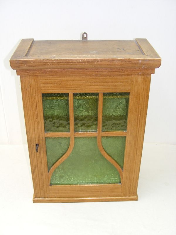 Kleiner alter Wandschrank, Medizinschrank Vintage Holz Vitrine | eBay