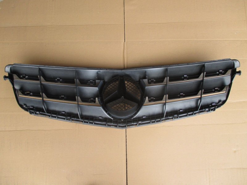 Orig Mercedes Benz C Klasse Avantgarde K Hlergrill K Hler Grill W