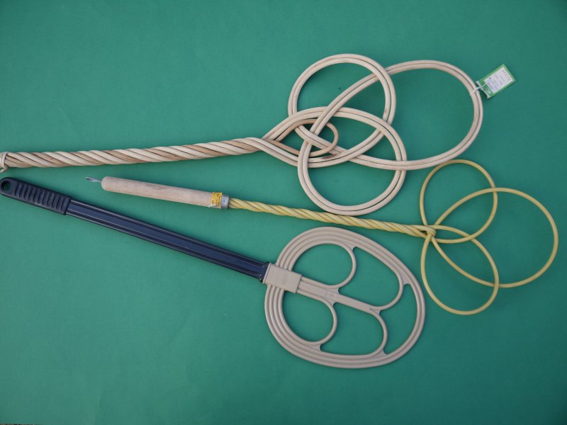 Set 3er Rattan Natur Ddr Rattan Ausklopfer Plaste Teppichklopfer