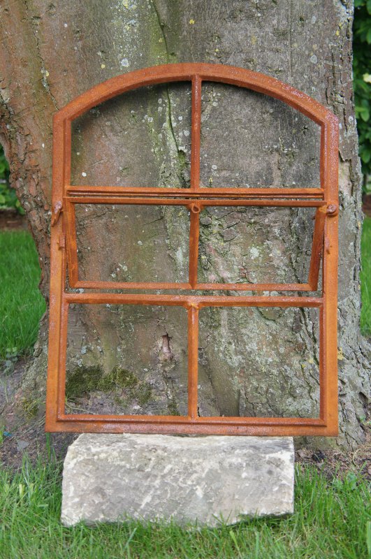 Fenster Stallfenster Gartenmauer in Rostoptik Gussfenster,Eisenfenster
