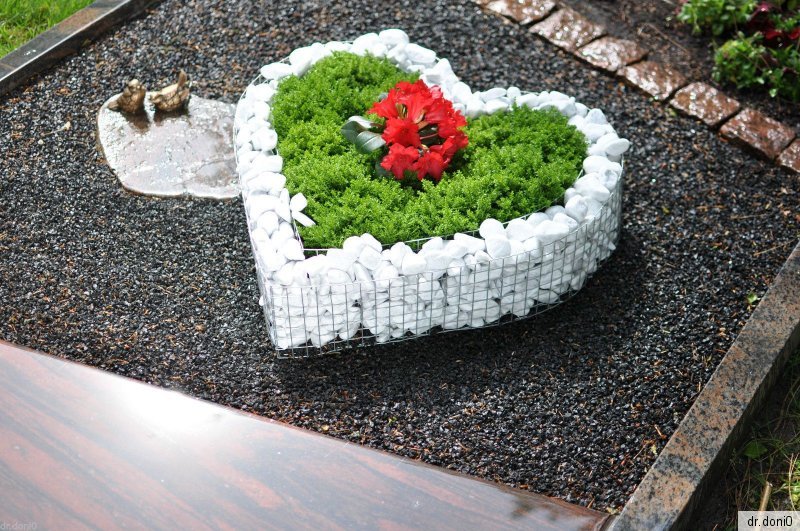 BLUMENTOPF FRIEDHOF GRABGESTALTUNG GRABSCHMUCK BLUMENSCHALE GRABSCHALE STEINKORB