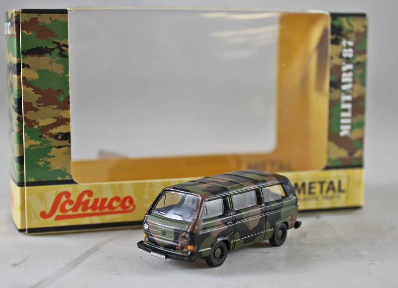 neu Schuco H0 45 263 6700 OVP MB -//8 Kommandeurswagen BW