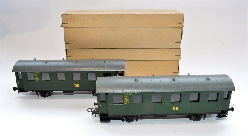 5 X PIKO/Herr H0 Personenwagen Bi 33a,Packwagen,Stückgutwagen DDR,DR Ep ...