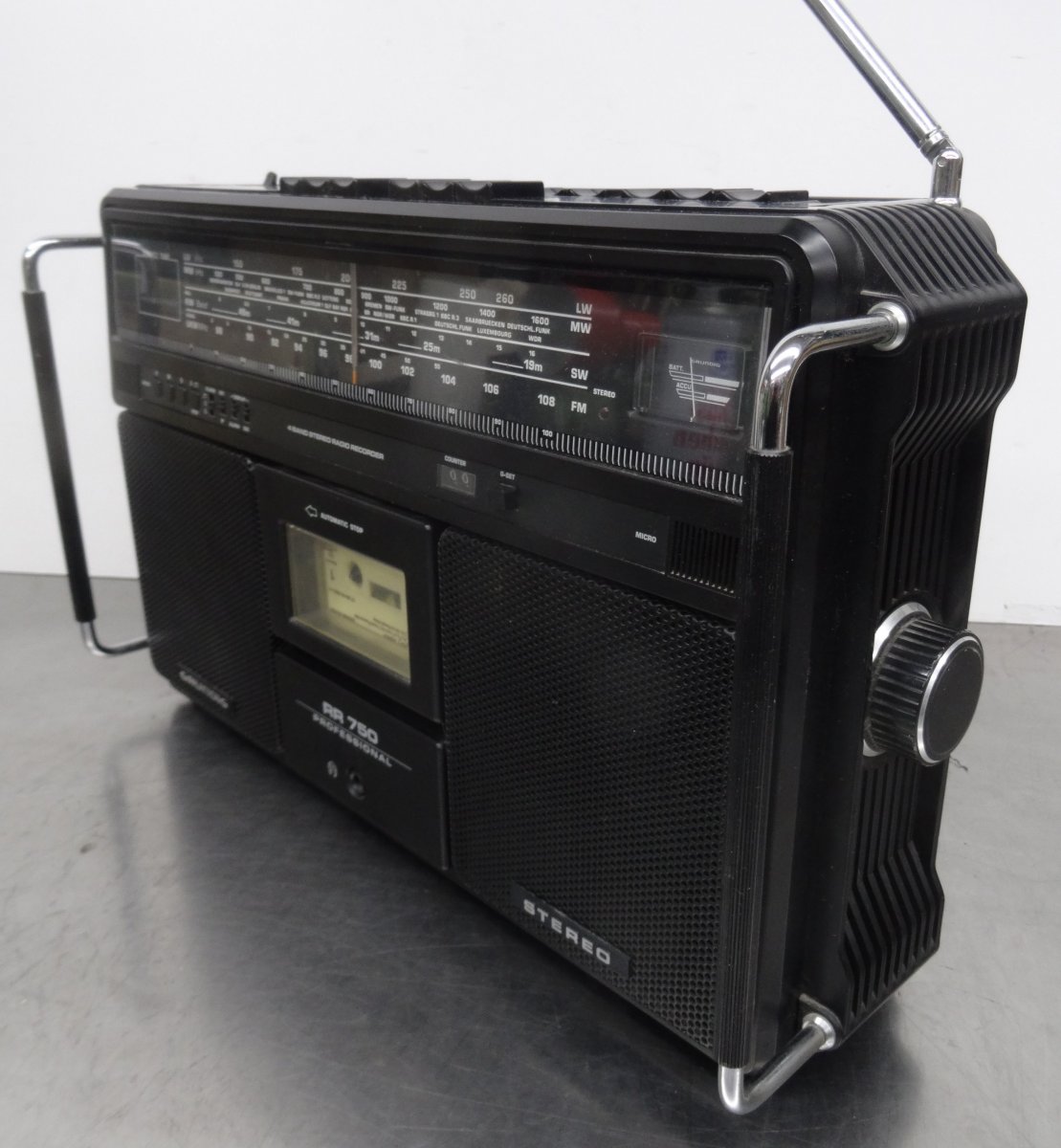 Vintage Boombox Kassetten Radio Kofferradio Grundig RR 750 Professional ...