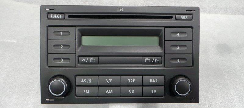 VW Werks CD Autoradio RCD 200 MP3 + Code > Sharan FOX Golf