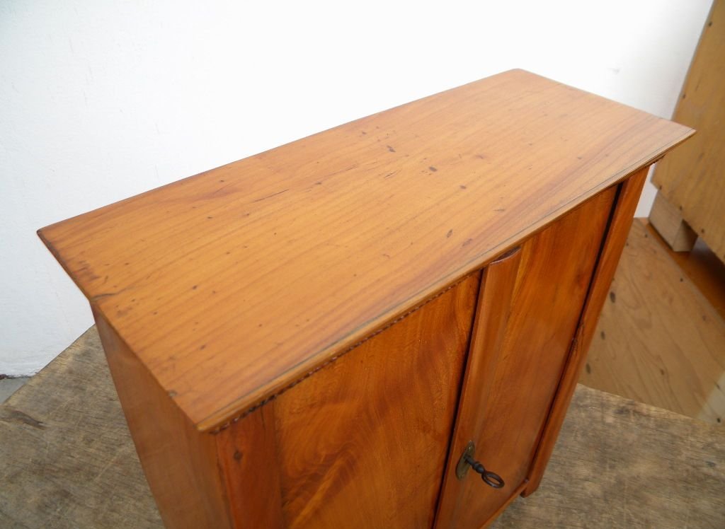 1830 orig. Biedermeier KIRSCHE MODELLSCHRANK MINIATURMÖBEL