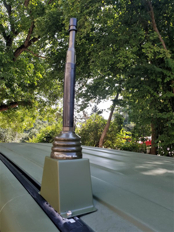 Bundeswehr Widder Wolf Anntennenfuß für Funkantenne MP-65