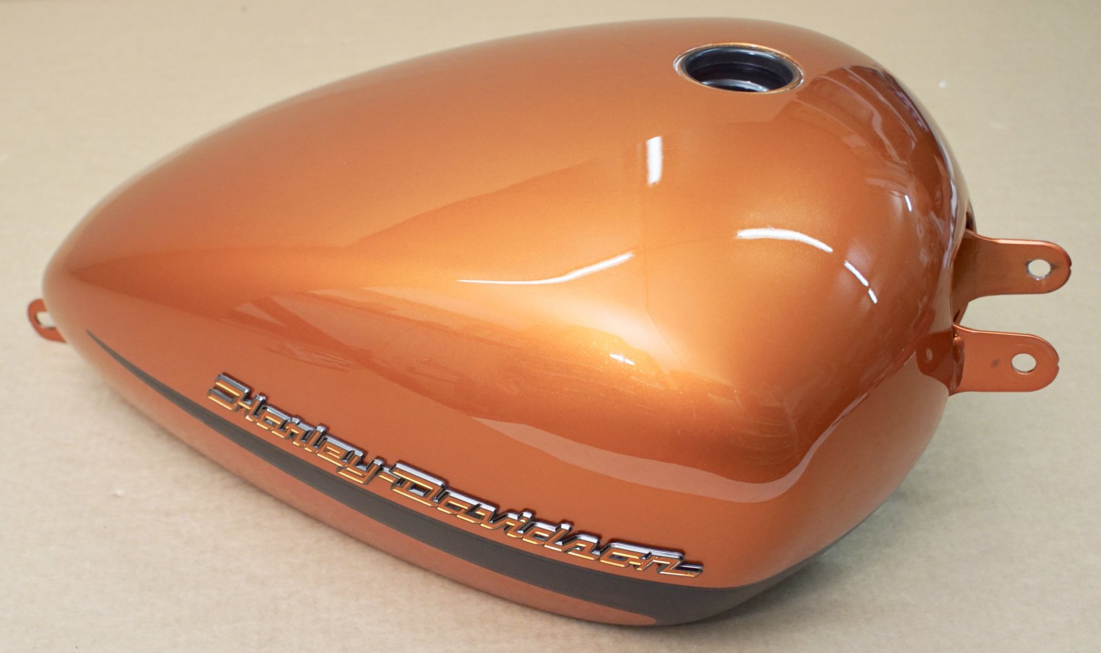 Harley Original Fuel Tank With Emblems Softail Efi Breakout MK8 eBay
