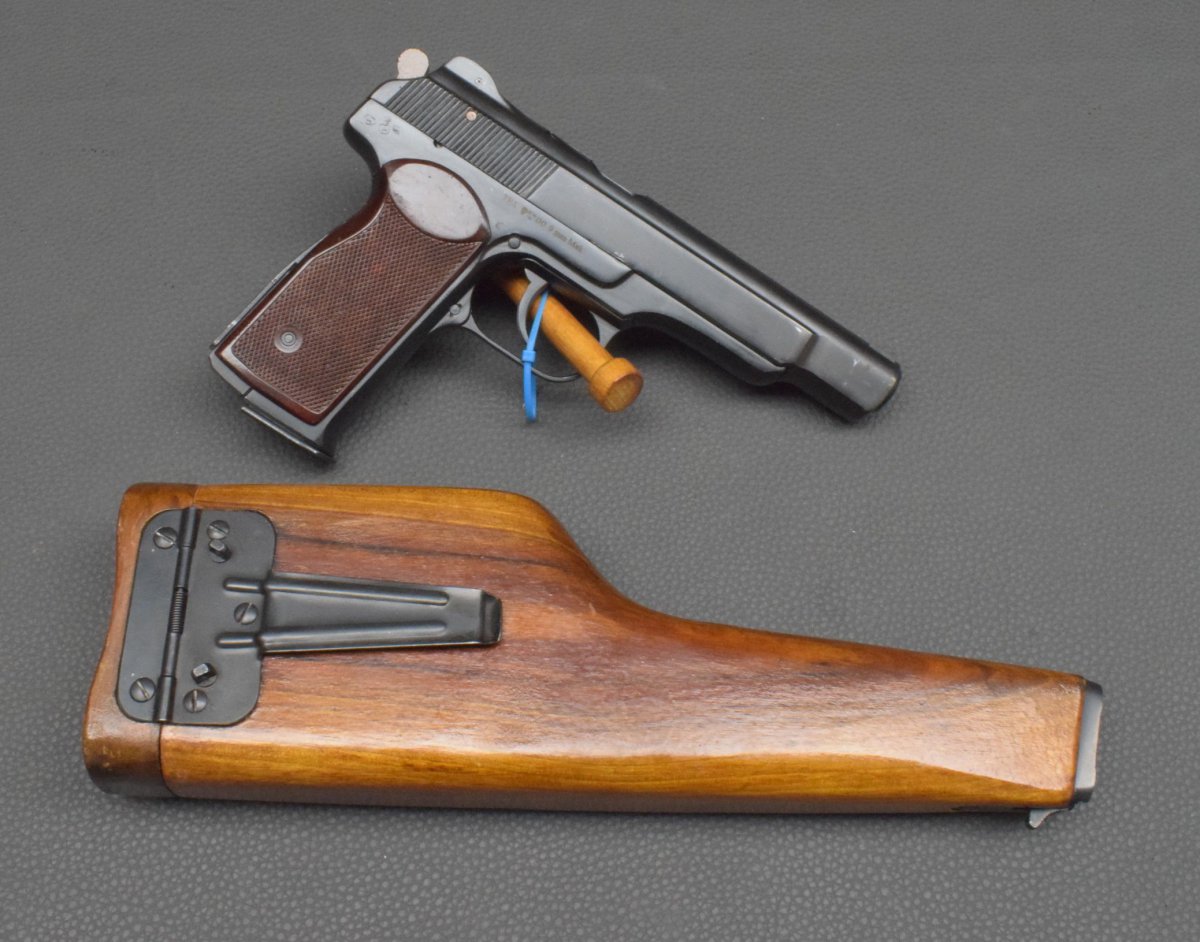 Stetschkin APS, russische Reihenfeuerpistole, Kal. 9mm Makarov, mit Anschlagschaft - eGun