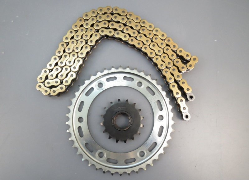 RR SC44 Fireblade Kettensatz Kette Ritzel Zahnrad Chain DID 530