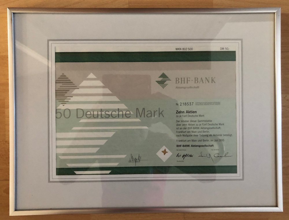 Bhf Bank Aktiengesellschaft 10 Aktien Von 1995 Entwertet