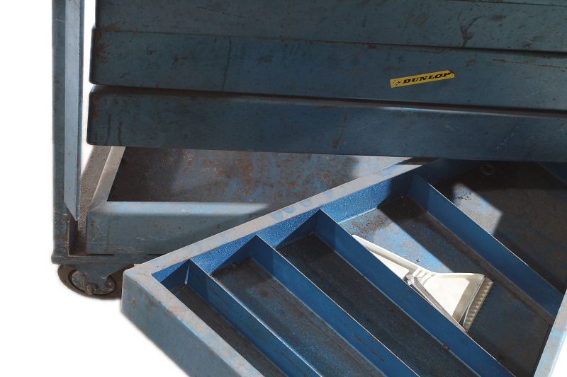 alter Rollwagen Werkstattwagen Industrie Werkzeugwagen Youngtimer