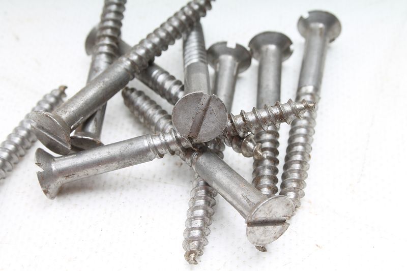 20 Stück alte Schrauben Senkkopfschrauben Schlitz M5 x 50 Restauration vintage