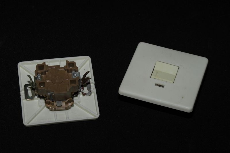 Alter Schalter Unterputz Serienschalter UP Kippschalter DDR Lichtschalter