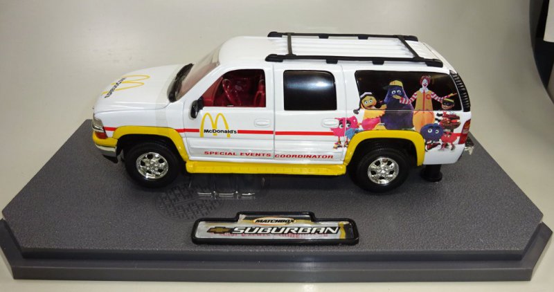 ミニカー CHEVY SUBURBAN/THE 2000 McDonald's Matchbox 2000 Chevrolet Suburban weiß 