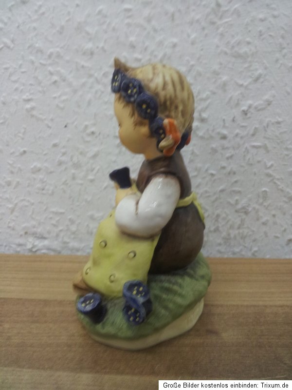 Art. C 346) Hummelfigur Nr. 351  Enzian Mädchen Top Zustand, keine