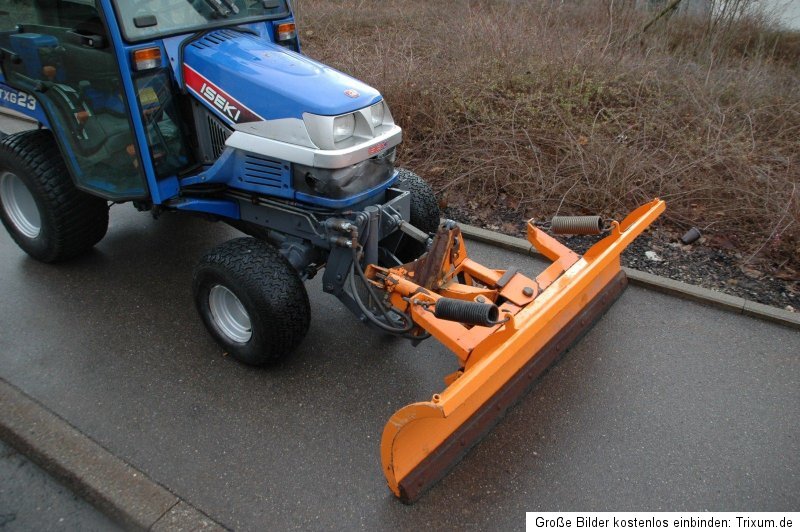 Iseki TXG 23 Kommunaltraktor mit Winterdienstausstattung Schneeschild