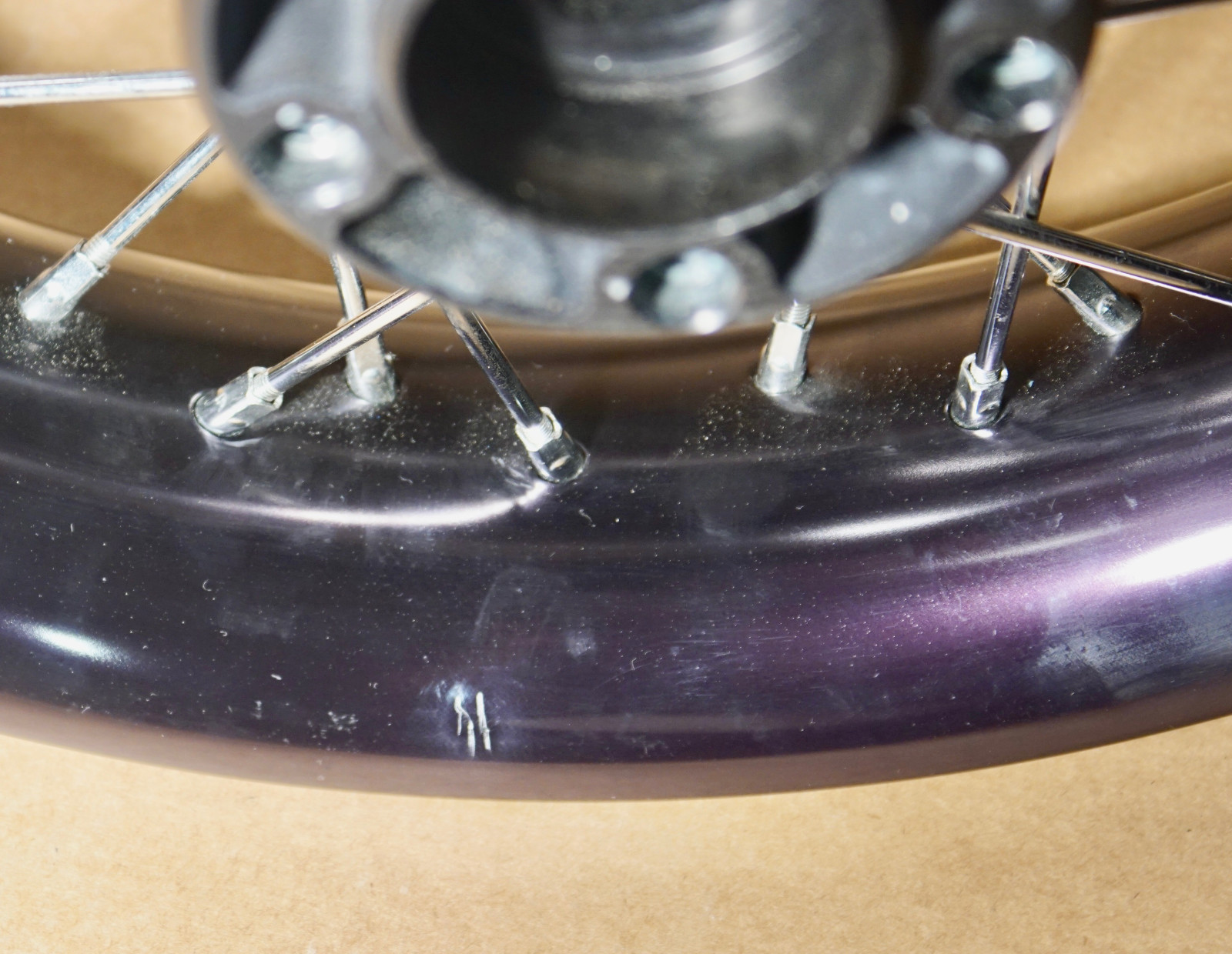 Harley-Davidson リアホイール　16X3.0 Harley Davidson Smooth Rim Wheel Aluminum Rear 16X3 Softail